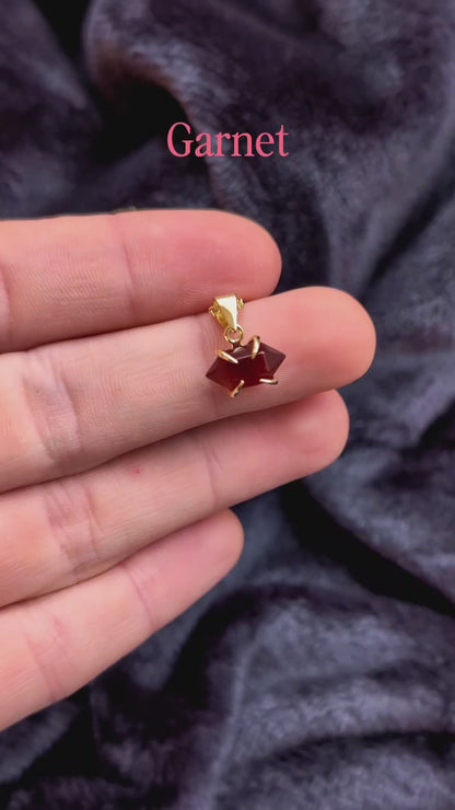 Balance Pendant Necklace